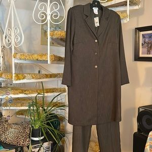 NWT, a gorgeous suit, long jacket and pants to match. Olive green.